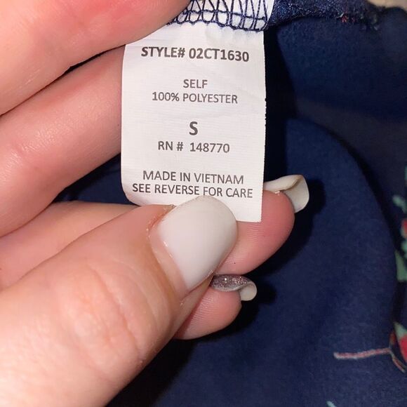 ✨ Sienna Sky Navy Floral Print Side Tie Shirt✨ - Picture 10 of 11